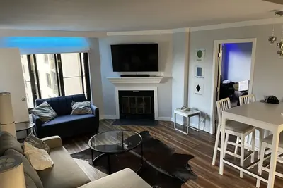 Image de 2 chambres, 2 salles de bain Condo sur les pistes w / ski de nuit!