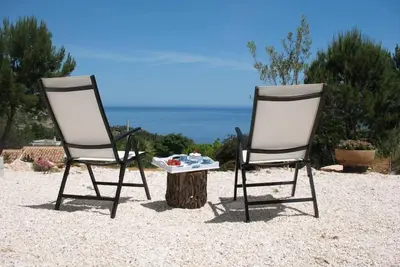 Image de Villa près de la mer et la célèbre Réserve du Zingaro