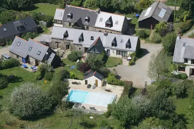 Image de Ferme pour 14 personnes avec piscine moments de la mer