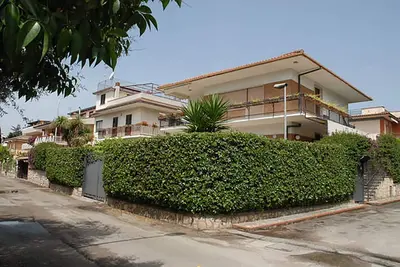 Image de Appartement 5p Ec dans la maison Fiorita avec des places assises à l'extérieur 10min à pied de la mer
