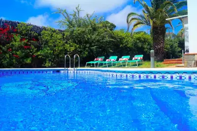 Image de Villa confortable au bord de l'eau méditerranéen avec plage privée