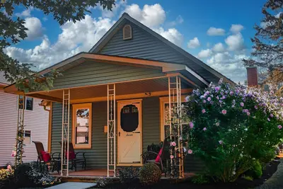 Image de Charmant, confortable et idéalement situé dans le quartier historique de Wellsboro, 2 chambres, 1 salle de bain, Wifi
