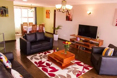 Image de Séjournez dans une belle suite appartement décorée de 3 chambres au cœur de Nairobi