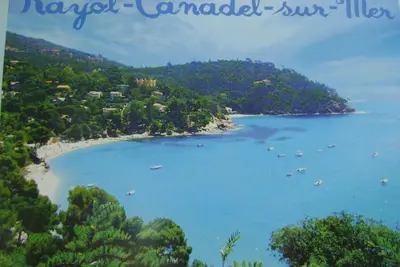 Image de Appartement vue sur mer exceptionnelle dans villa individuelle Côte d'Azur