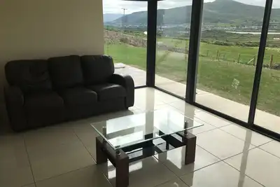 Image de Nouvelle maison familiale avec vue sur l'océan en 2019.