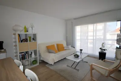 Image de Arcachon : T2 moderne à 2 pas de la plage avec balcon, WiFi, parking et Tv cinéma