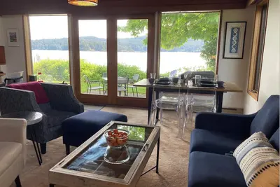 Image de Private Waterfront House - 3 chambres, 2 salles de bain complètes