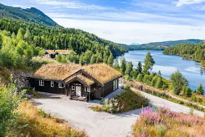 Image de Chalet au bord de l'eau-vue panoramique vers Gaustadtoppen-près de Bø Sommarland et Lifjell