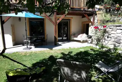 Image de appartement rdc dans maison avec jardin