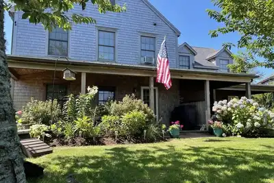 Image de Belle maison de 4 chambres sur Nantucket (Off Surfside Rd)