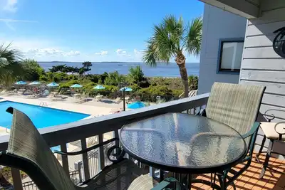 Image de Savannah Beach & Racquet Club - Unité A215 - Accès facile à la plage - Piscines -