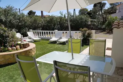 Image de Appartement F2, Rdc, 4 Pers, Tout A Pieds, Centre-Ville, Plage, Terrasse, Jardin