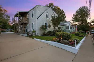 Image de «Athènes d'Amérique», Annapolis Apartment Two A