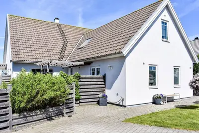 Image de Belle maison à Ystad avec WiFi