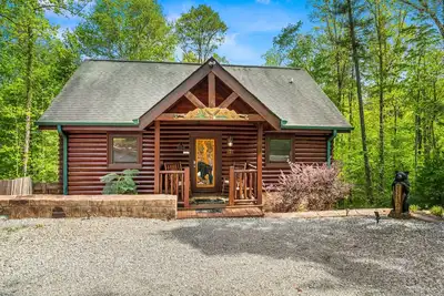 Image de Chalet de montagne calme à Cedar Falls Resort, 2 chambres / 2 salles de bain avec animations.