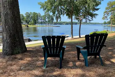 Image de Reynolds Lake Oconee 2br, 2ba rénové / redécoré