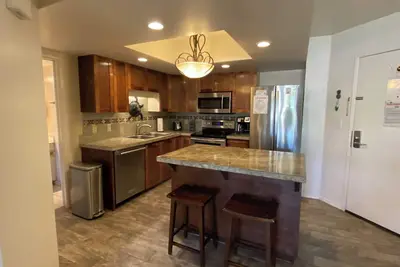 Image de Magnifique condo Maui Banyan dans le bâtiment G! À quelques pas de la plage!