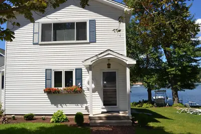 Image de Lakefront direct, 2 quais, privé, accès facile à partir de I 91.