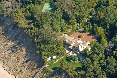 Image de Waterfront Estate. . . 60 minutes de Nyc et Hamptons