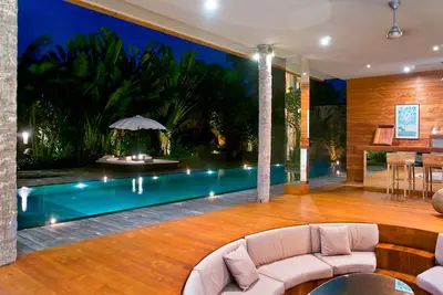 Image de Villa 5 étoiles spacieuse à Seminyak