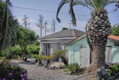 Image de Au mont. Sanbang Orange Farm House 1