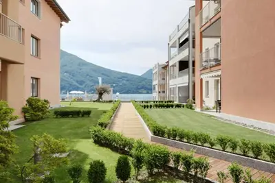 Image de Contemporary 2 bed apartment. Pool. Jacuzzi. Walk to restaurants.