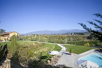 Trilo4 + 1Villa sur les collines florentines - Relais près de Florence - Page officielle