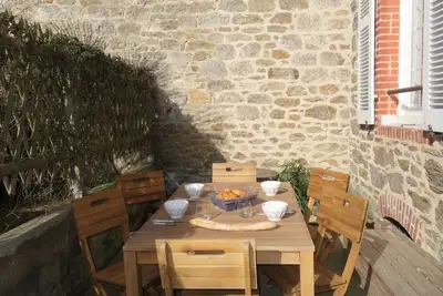 Image de Confortable appartement pour 4 personnes avec Wifi, Tv, terrasse et parking