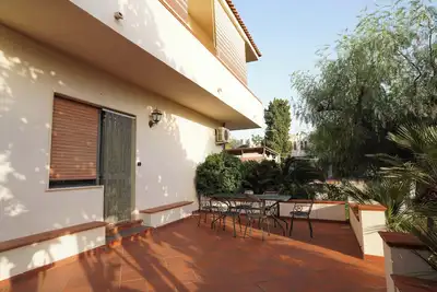 Image de Appartement indépendant avec jardin