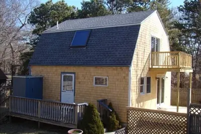 Image de Vineyard Haven Guest House - 4 personnes, A / C, à pied de la ville
