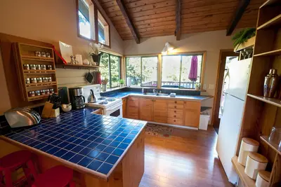Image de Cedar Surf-Rainforest Paradise