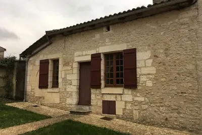 Image de Châteaux, grottes, nourriture et vin