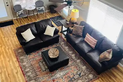 Image de Lake House Hideaway, à un mille au-dessus de la marina de Jamestown! !