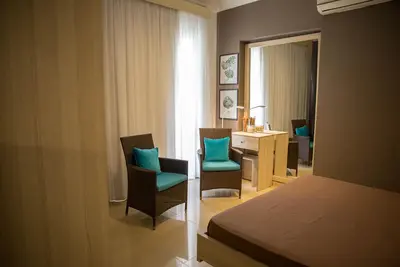 Image de Luxueux appartement 1 chambre avec immense magnifique patio