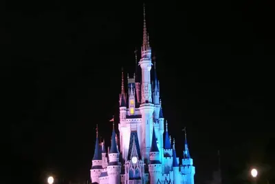 Image de 2 / Br, 2 / Ba, 8 personnes, Deluxe, Resort & Spa, navette gratuite pour Disney et Universal