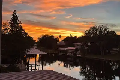 Image de Homosassa Springs Waterfront Home Parfait pour la pêche, la navigation de plaisance et le pétoncle