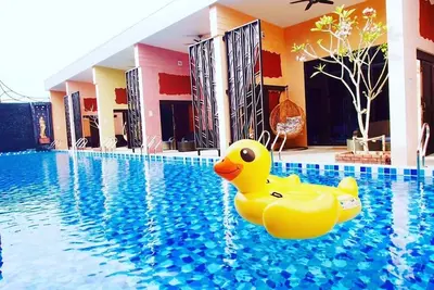 Image de Deluxe avec accès à la piscine