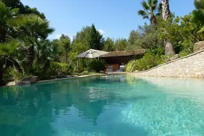 Image de Belle vue mer, villa climatisée, piscine chauffée dans un jardin exceptionnel.