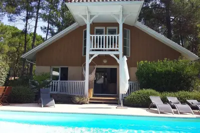 Image de Eden Club 11, Villa de standing rénovée, piscine privée chauffée et wifi