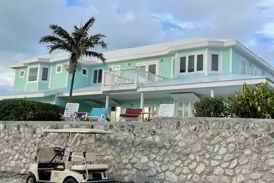 Image de Remodelé 2019 - Étapes vers l'océan + piscine de 30 pieds, emplacement central de White Sound