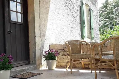 Image de Gîte authentique en pleine nature avec piscine privée