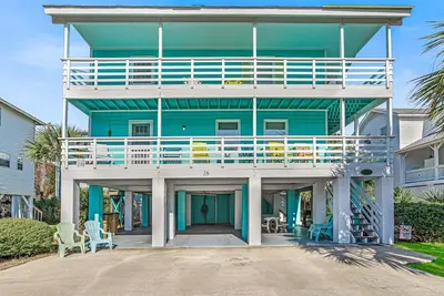 Image de 4 bd 3. 5 ba sur South Beach Tybee│ Bungalow de plage meublé privé attaché