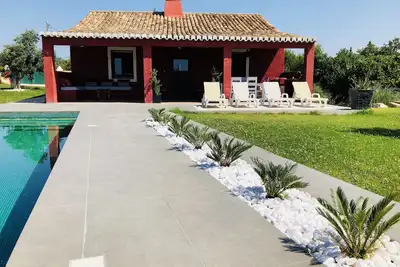 Image de Quinta de luxe avec la vie privée et une grande piscine et vue sur l'océan