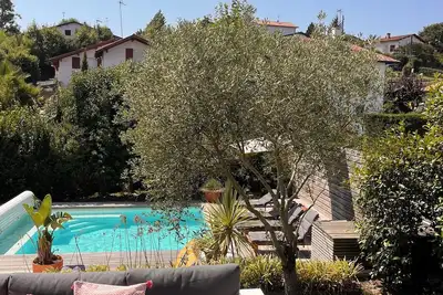 Image de Biarritz, Maison 8ps plein sud et au calme. Piscine chauffée et plages proches