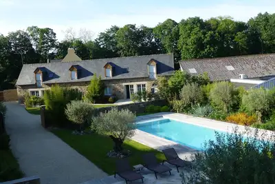 Image de Magnifique Longére avec Piscine