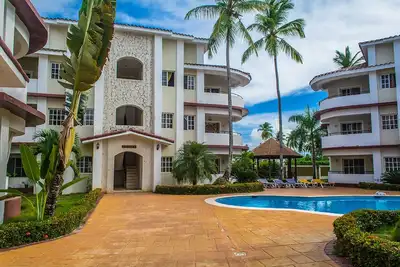 Image de Penthouse spacieux pouvant accueillir jusqu’à 8ppl, centre de Bavaro, à quelques pas de la plage.