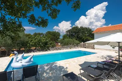 Image de Maison de vacances Dobrinj pour 1 - 10 personnes avec 5 chambres à coucher - Maison de vacances