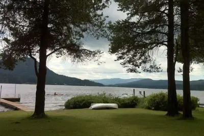 Image de Shawnigan Lake Vacation Rental Cottage