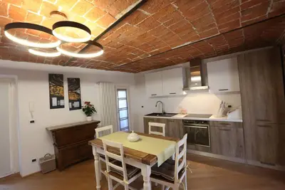 Image de Alba sur les toits Appartement, centre historique d'Alba