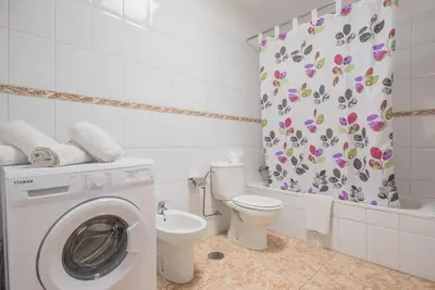 Image de Bel appartement à une minute de la plageela 9